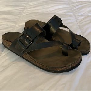 Birk-style Sandal Size 6